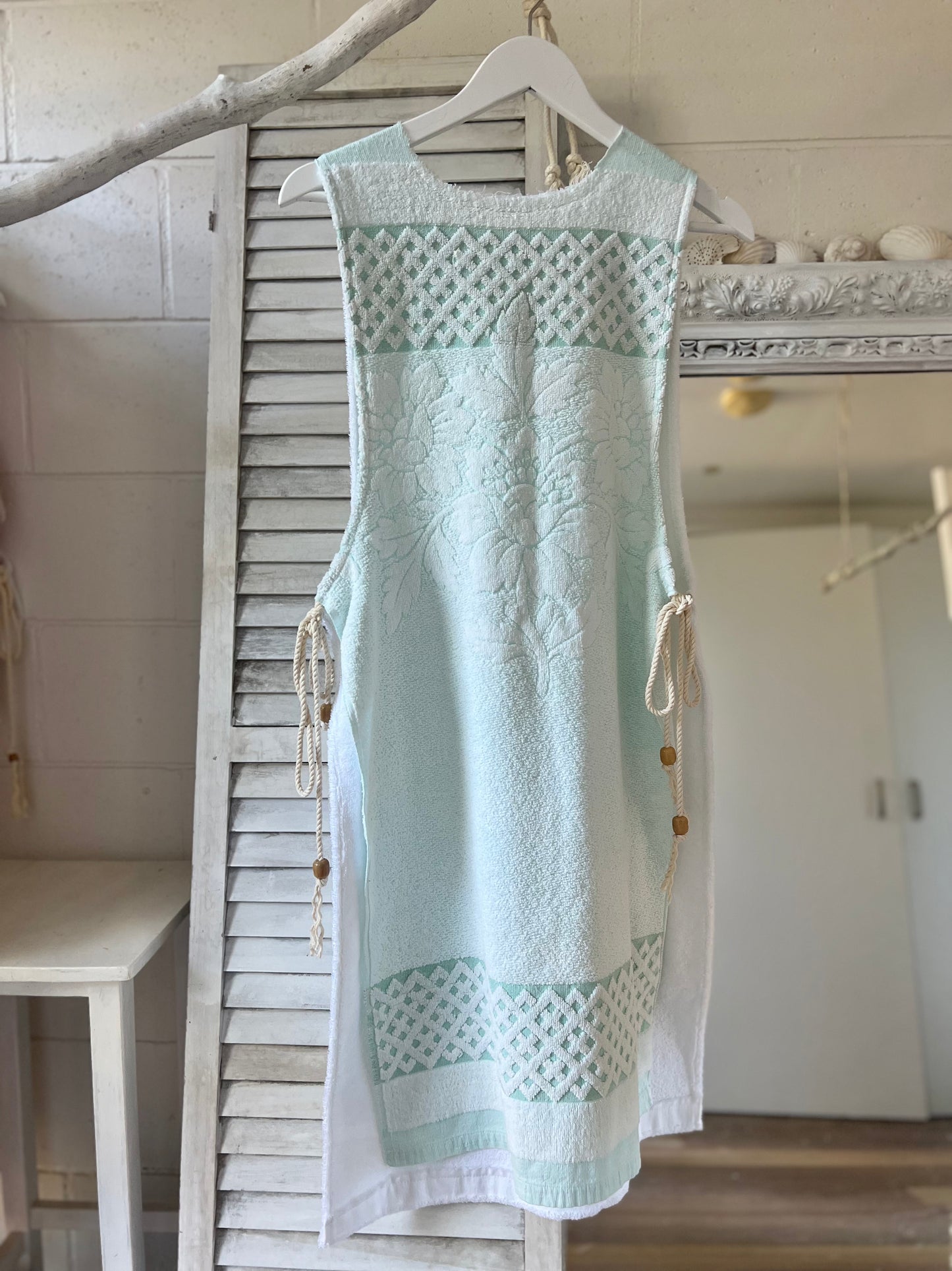 Vintage Side Tie Dress Mint Midi